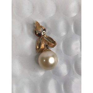 Faux Pearl Dangle Angelic Pendant 1X13